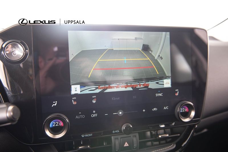 Lexus NX bild 16
