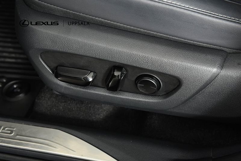 Lexus NX bild 12