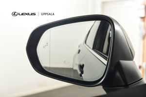 Lexus NX bild 17
