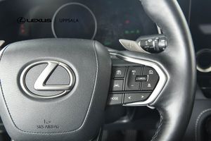Lexus NX bild 14