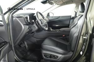 Lexus NX bild 6