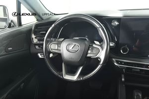 Lexus RX bild 11