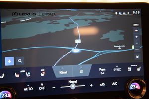 Lexus RX bild 22