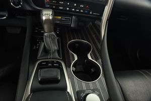 Lexus RX bild 20