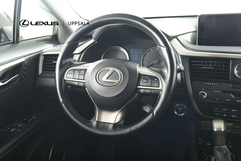 Lexus RX bild 11