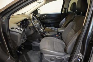 Ford Kuga bild 12