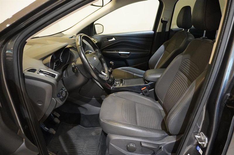 Ford Kuga bild 12