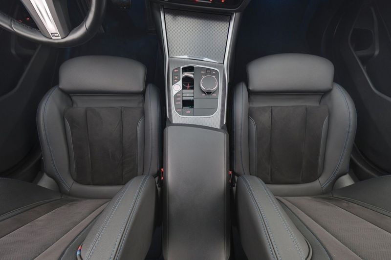 BMW 330 bild 14