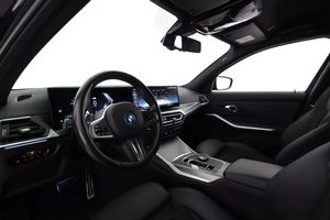 BMW 330 bild 11