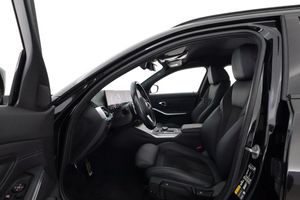 BMW 330 bild 10