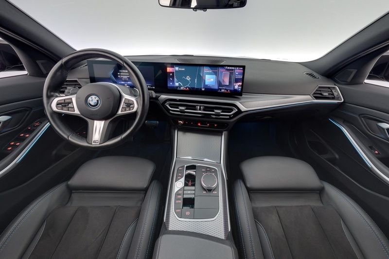 BMW 330 bild 13