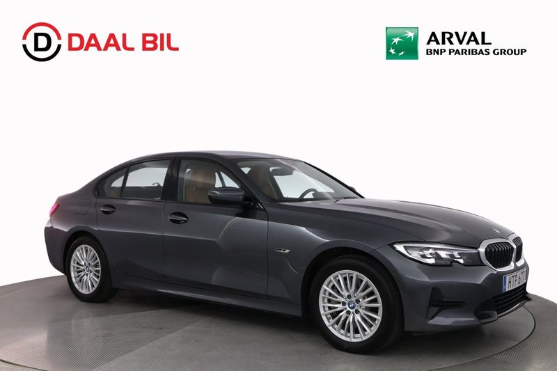 BMW 330 bild 4