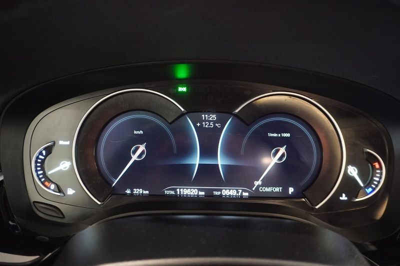 BMW 520 bild 12