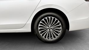 Volkswagen Passat bild 6