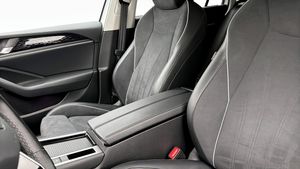 Volkswagen Passat bild 8