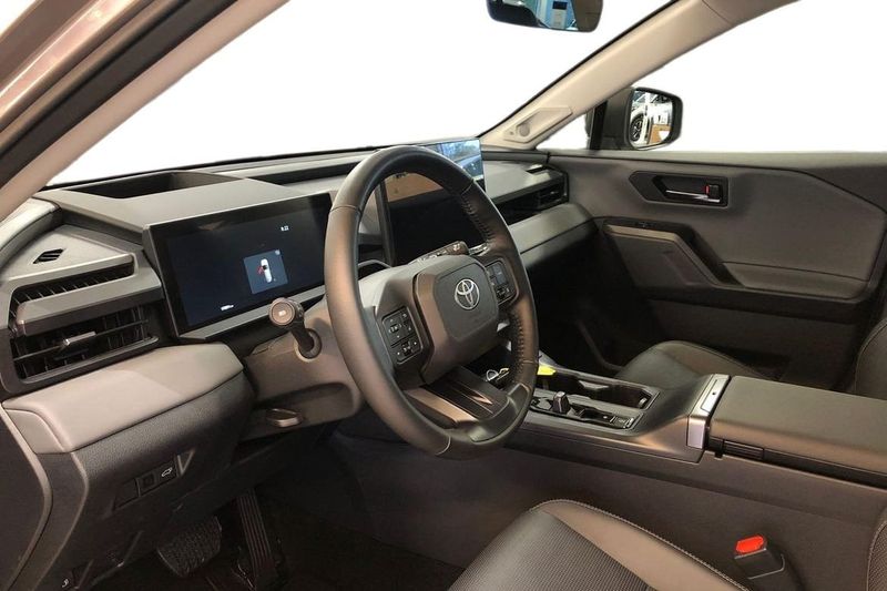 Toyota RAV4 bild 14