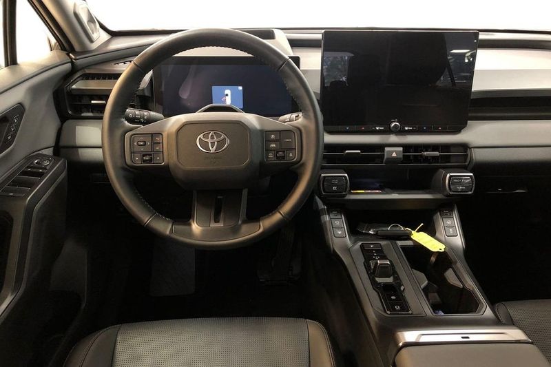 Toyota RAV4 bild 10