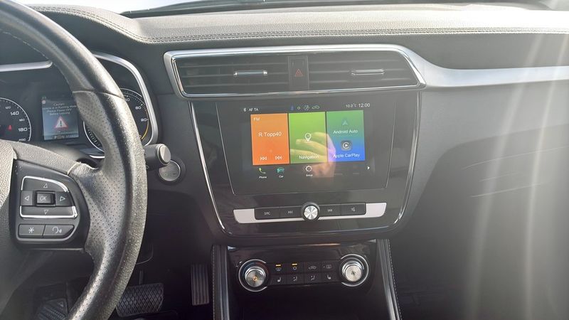 MG ZS EV bild 11