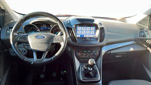 Ford Kuga bild 4
