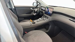MG S6 EV bild 3