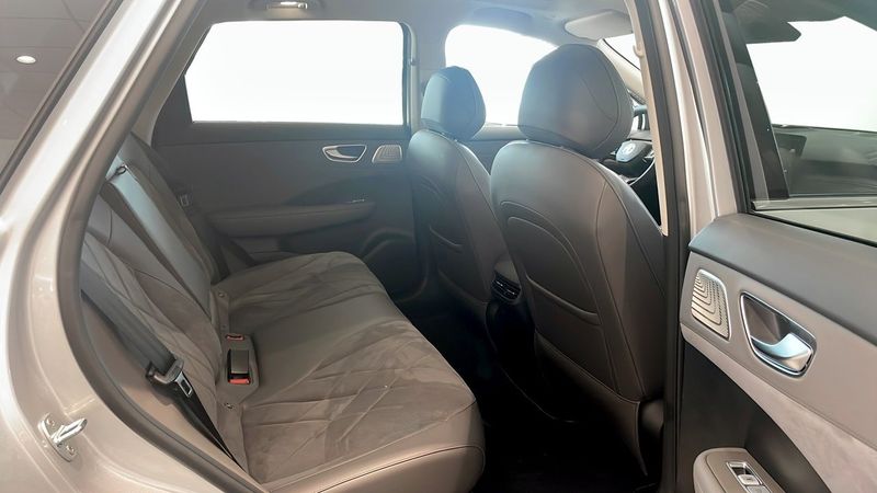 MG S6 EV bild 5