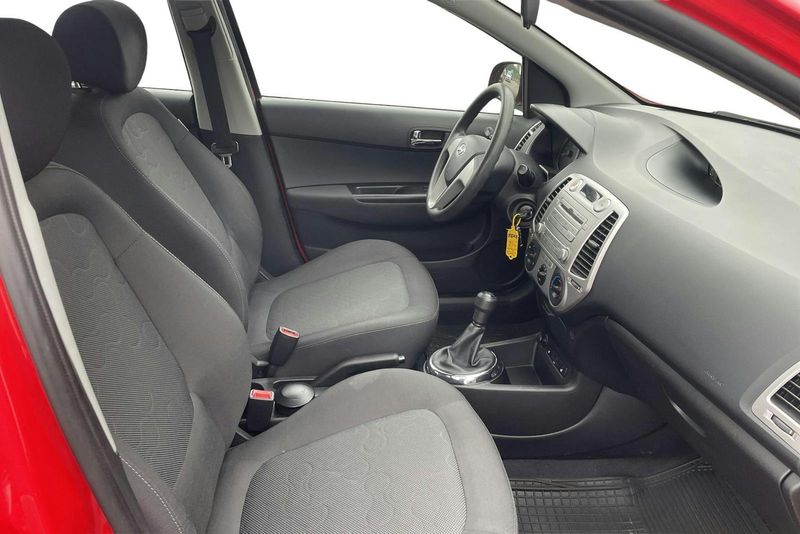 Hyundai i20 bild 7
