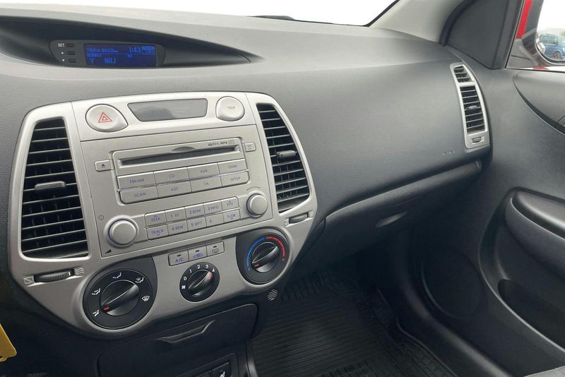 Hyundai i20 bild 12