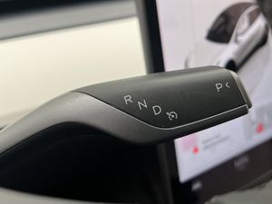 Tesla Model Y bild 22