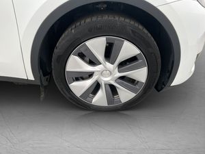 Tesla Model Y bild 34