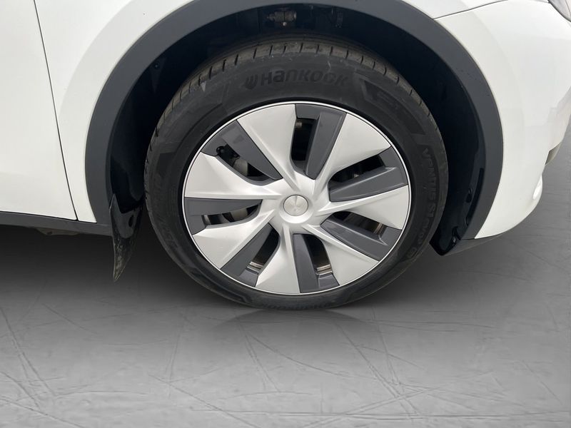 Tesla Model Y bild 34