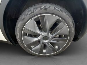 Tesla Model Y bild 26