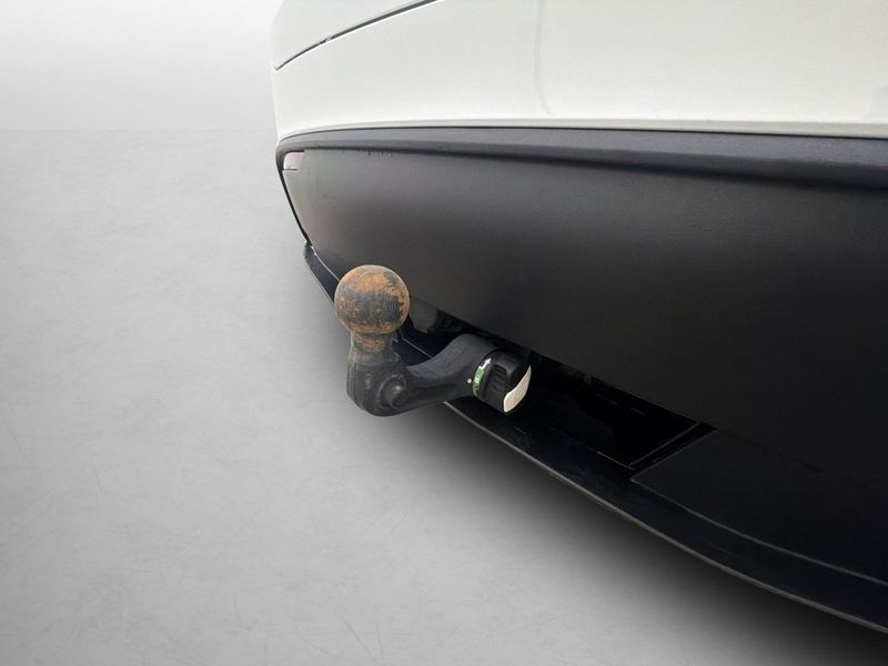 Tesla Model Y bild 11