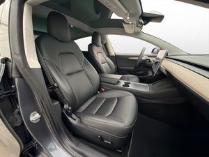 Tesla Model 3 bild 15