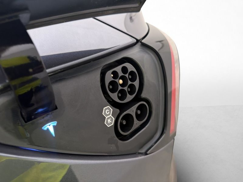 Tesla Model 3 bild 10