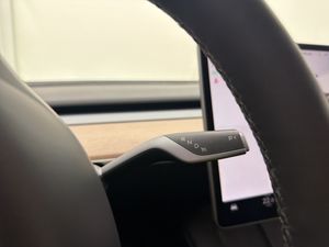 Tesla Model 3 bild 23