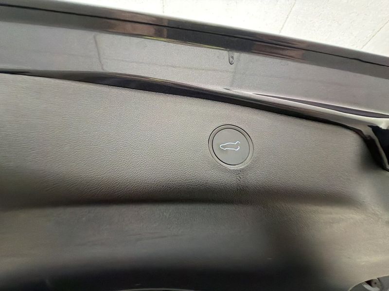 Tesla Model 3 bild 12