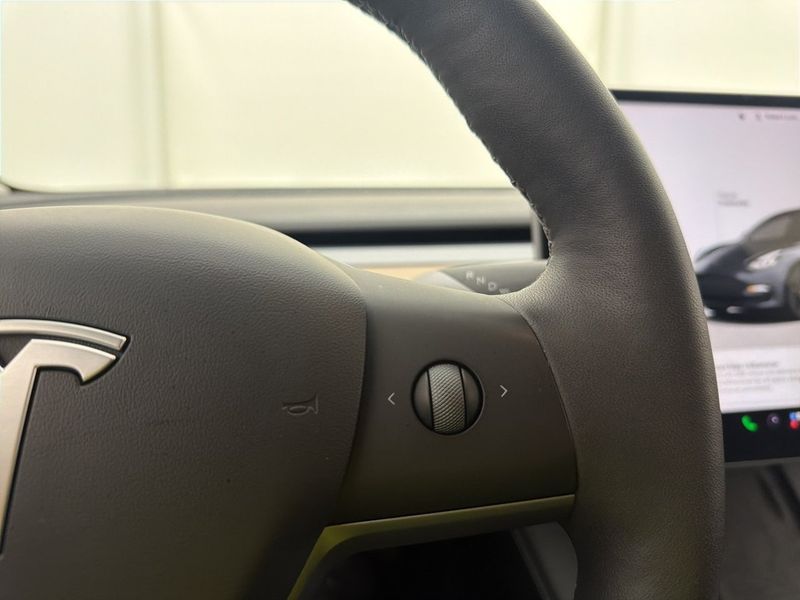 Tesla Model 3 bild 22