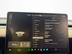 Tesla Model Y bild 24