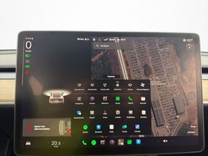 Tesla Model Y bild 27
