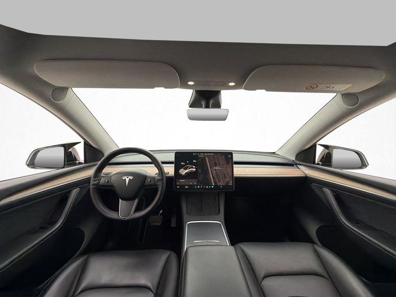 Tesla Model Y bild 17