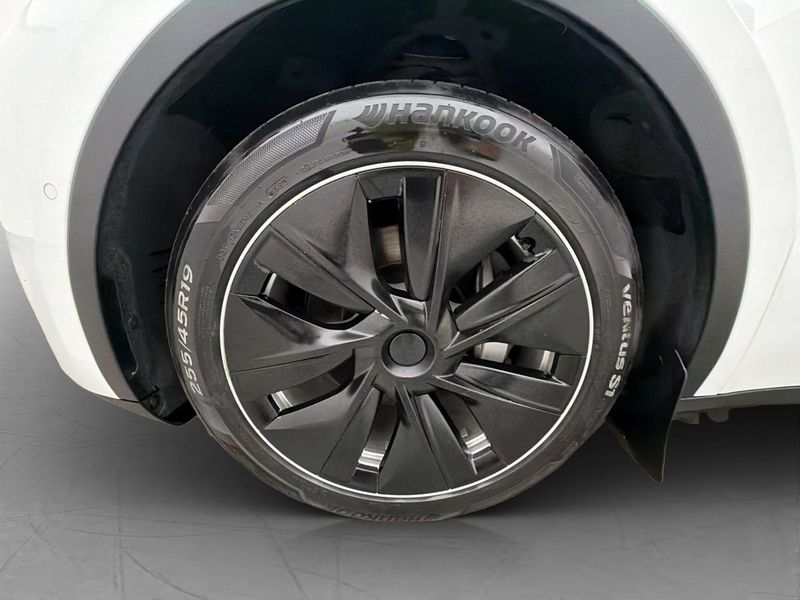 Tesla Model Y bild 30