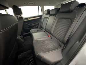 Volkswagen Passat bild 13