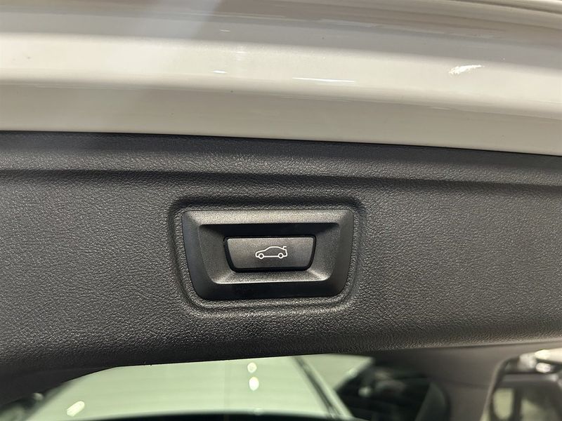 BMW 330 bild 19