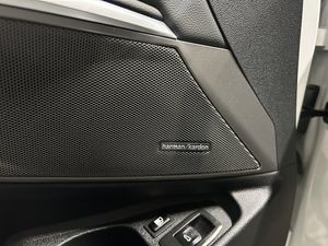BMW 330 bild 15