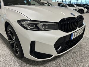 BMW 330 bild 6