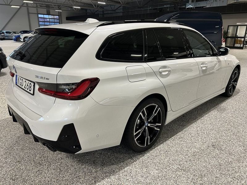 BMW 330 bild 4