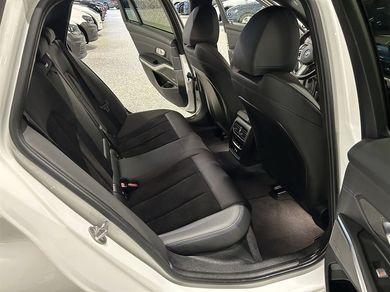 BMW 330 bild 20