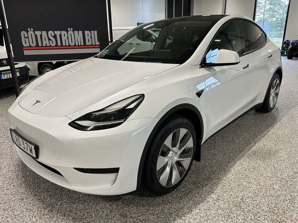 Tesla Model Y Standard Range RWD/OBS! 4900Mil - 2023