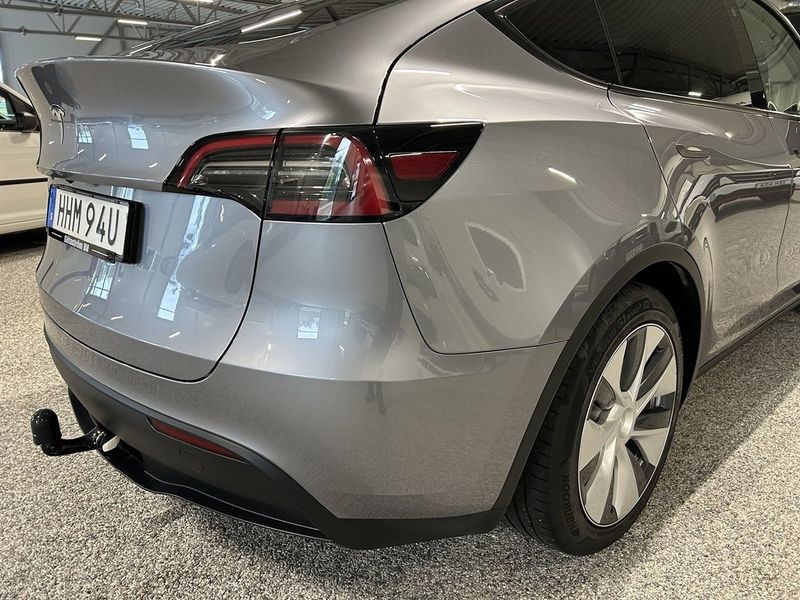 Tesla Model Y bild 8