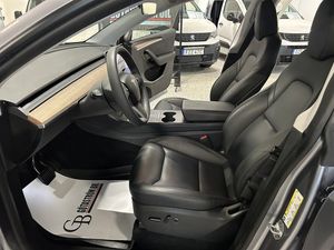 Tesla Model Y bild 12